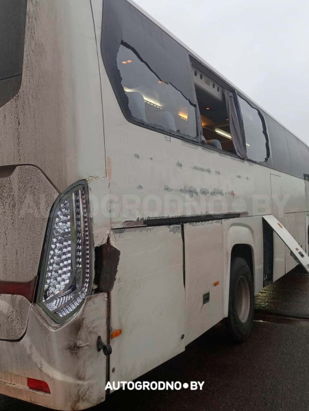 Автобус «Варшава - Гродно» врезался в полицию и пожарную возле Белостока. Первые подробности Автобус «Варшава - Гродно» врезался в полицию и пожарную возле Белостока. Первые подробности