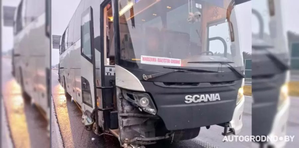 Автобус «Варшава - Гродно» врезался в полицию и пожарную возле Белостока. Первые подробности Автобус «Варшава - Гродно» врезался в полицию и пожарную возле Белостока. Первые подробности