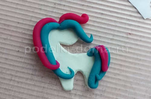 Детская поделка — лепим единорога