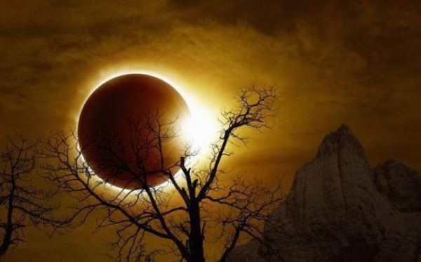 Какие даты конца 2022 года считаются самыми опасными, когда ожидаются лунное и солнечное затмения Какие даты конца 2022 года считаются самыми опасными, когда ожидаются лунное и солнечное затмения