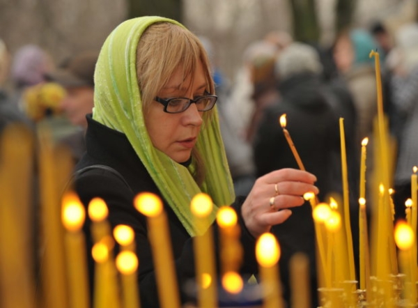 В каких случаях снятся умершие и как успокоить душу покойного В каких случаях снятся умершие и как успокоить душу покойного