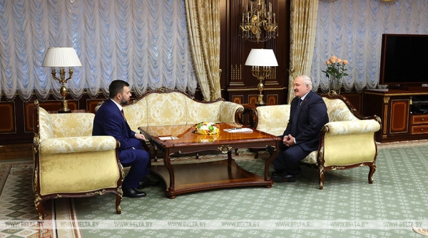 Лукашенко предлагает Донецку помощь Беларуси в восстановлении и нормализации жизни людей Лукашенко предлагает Донецку помощь Беларуси в восстановлении и нормализации жизни людей