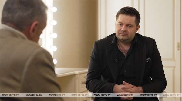 Волчков: умею петь на итальянском и английском, но люблю - на русском Волчков: умею петь на итальянском и английском, но люблю - на русском