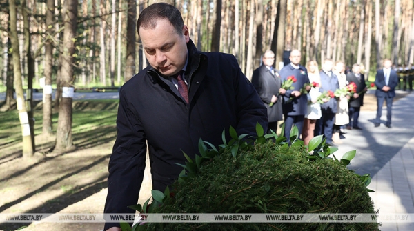 Головченко: Беларусь гордится подвигом своего народа в годы Великой Отечественной войны Головченко: Беларусь гордится подвигом своего народа в годы Великой Отечественной войны