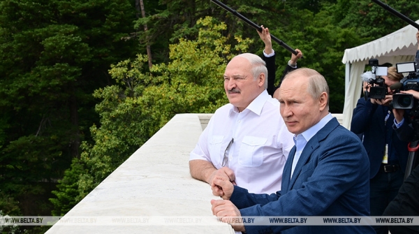 Встречи с Путиным и губернаторами, стратегия для ОДКБ и вступительная кампания. Подробности интенсивной недели Президента Встречи с Путиным и губернаторами, стратегия для ОДКБ и вступительная кампания. Подробности интенсивной недели Президента