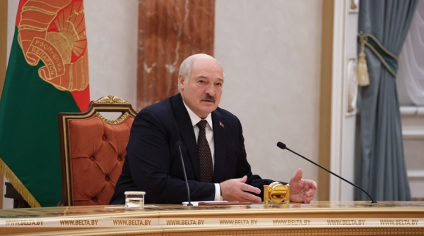Лукашенко предложил выработать для стран ОДКБ план совместных действий в экономике Лукашенко предложил выработать для стран ОДКБ план совместных действий в экономике