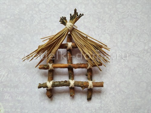 Домик и окошко — поделки из веточек Домик и окошко — поделки из веточек