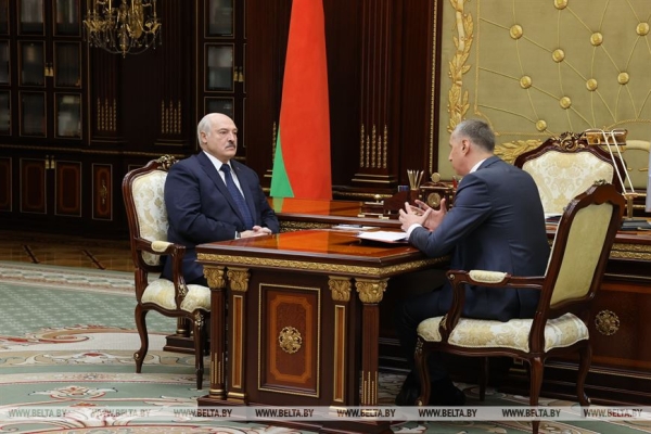 Амбициозная задача, заземление Минздрава, приоритеты в ЕАЭС и ядерное рукопожатие. Итоги разноплановой недели Президента Амбициозная задача, заземление Минздрава, приоритеты в ЕАЭС и ядерное рукопожатие. Итоги разноплановой недели Президента