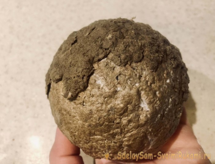Ёлочный шар из упаковки от яиц Ёлочный шар из упаковки от яиц