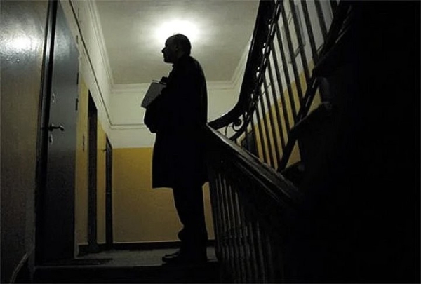 В Италии два 40-летних сына не хотели съезжать от матери. Женщина подала на них в суд В Италии два 40-летних сына не хотели съезжать от матери. Женщина подала на них в суд