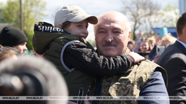 Неожиданный приезд в Гродно, эксперименты на полях и программа действий для страны. Итоги региональной недели Президента Неожиданный приезд в Гродно, эксперименты на полях и программа действий для страны. Итоги региональной недели Президента