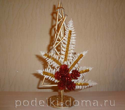 Лодочка-конфетница из бумажной лозы Лодочка-конфетница из бумажной лозы